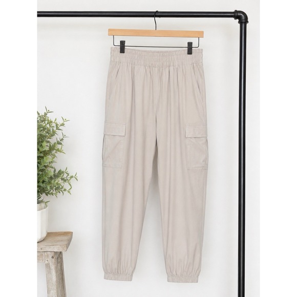 Vuori Pants - Vuori Villa Cargo Jogger XS High Rise Utility Pants Cream Lightweight Travel